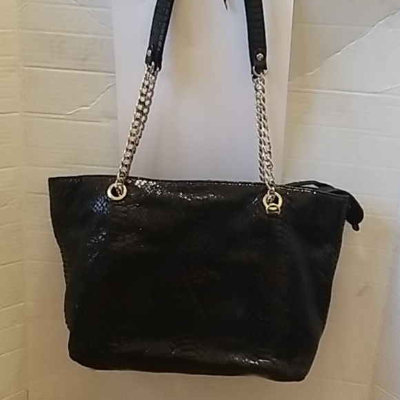 Michael Kors Handbags - Michael Kors shoulder bag